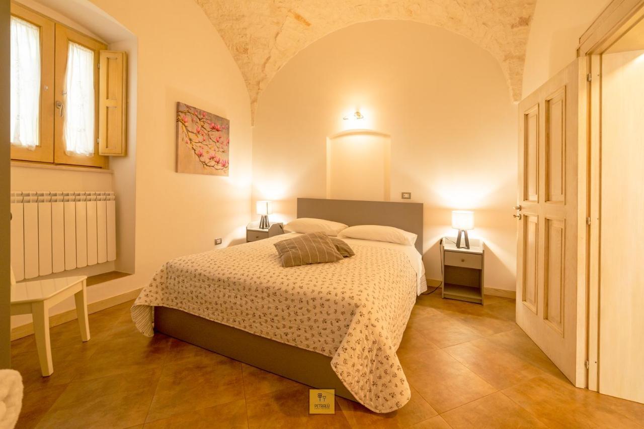 Villa Petralu By La Puglia In Un Trullo à Locorotondo Extérieur photo