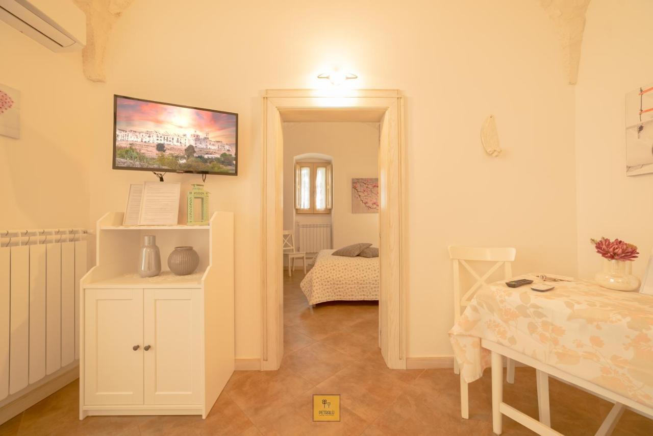 Villa Petralu By La Puglia In Un Trullo à Locorotondo Extérieur photo