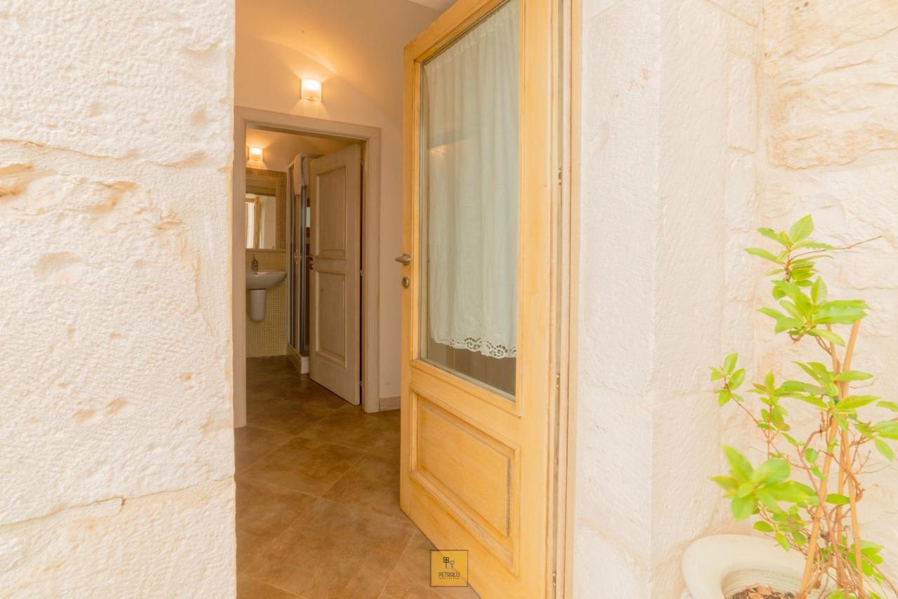 Villa Petralu By La Puglia In Un Trullo à Locorotondo Extérieur photo
